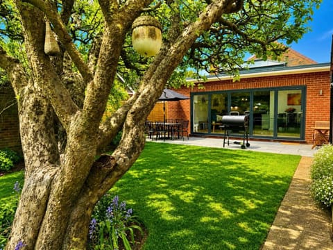 Property building, Garden