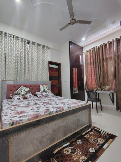 Bed, Bedroom, wardrobe