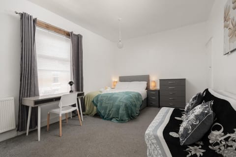 Bed, Bedroom