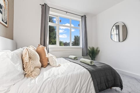 Bed, Decorative detail, Bedroom