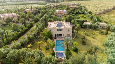 Day, Natural landscape, Bird's eye view, Garden, Garden view, Pool view, Swimming pool, Swimming pool