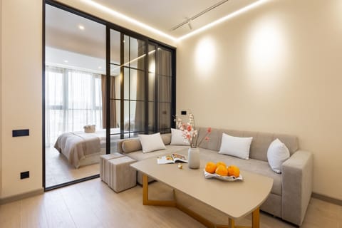 Living room, Photo of the whole room