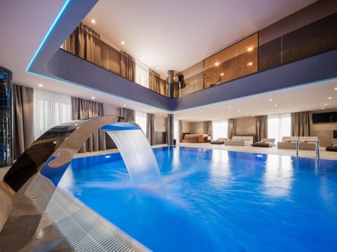 Spa and wellness centre/facilities, Pool view, Swimming pool
