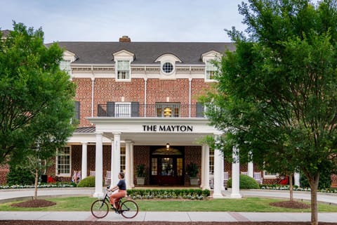 Property building, Cycling