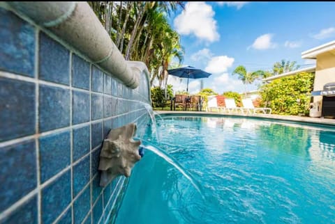 Swimming pool