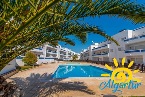 Garden, Swimming pool