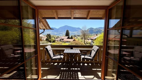 View (from property/room), Balcony/Terrace, Mountain view