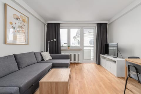 TV and multimedia, Balcony/Terrace, Living room, Seating area