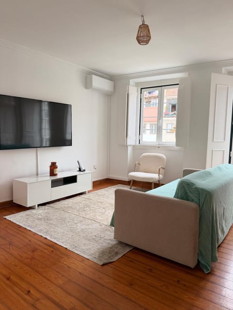 Communal lounge/ TV room, Communal lounge/ TV room, TV and multimedia, Living room, air conditioner