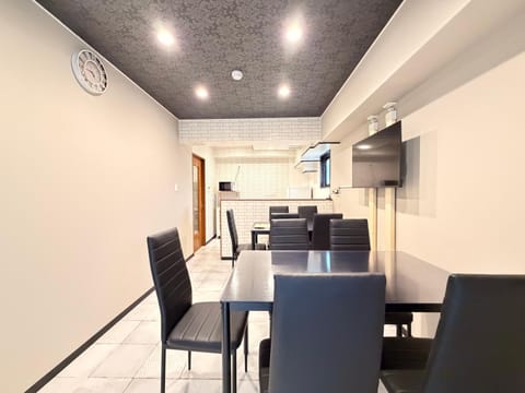 TV and multimedia, Living room, Dining area
