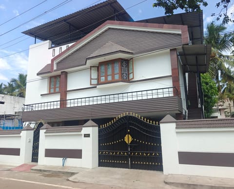 Property building, Day
