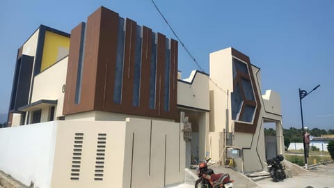 Property building, Facade/entrance, Property logo or sign, Property logo or sign, View (from property/room)