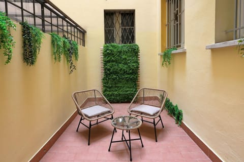 Patio, Day, Balcony/Terrace