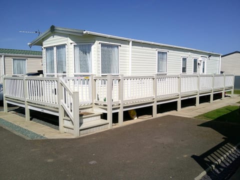Property building, Balcony/Terrace