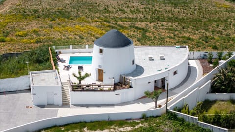 Property building, Natural landscape, Bird's eye view, Pool view, Swimming pool