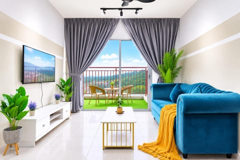 Communal lounge/ TV room, TV and multimedia, View (from property/room), View (from property/room), Living room