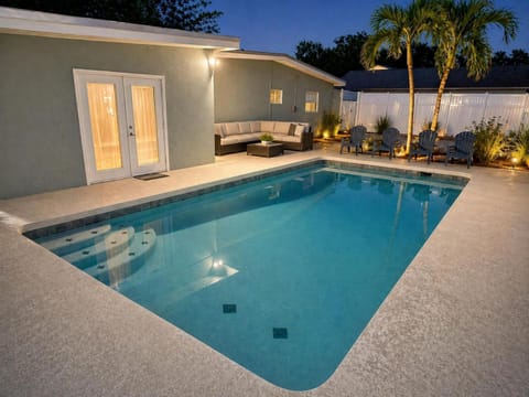 Swimming pool