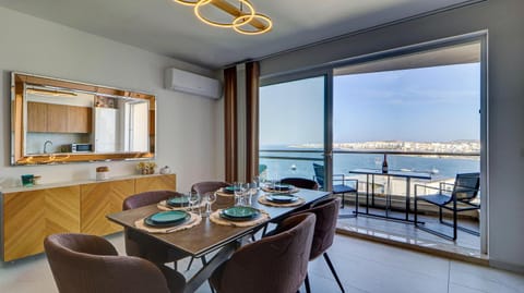 View (from property/room), Seating area, Dining area, Sea view