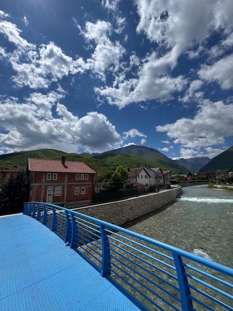 Property building, Nearby landmark, Day, Natural landscape, Lake view, Mountain view, River view
