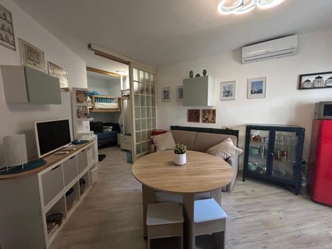 Dining area, air conditioner