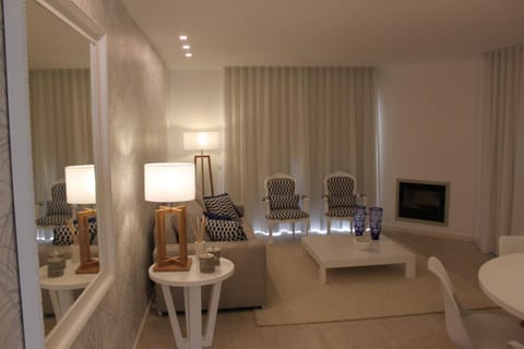 Communal lounge/ TV room, Living room, Decorative detail