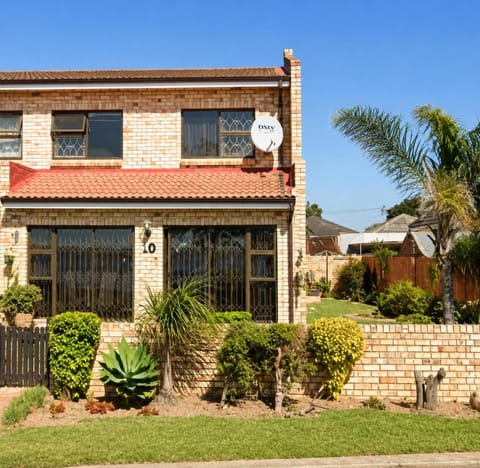Property building, Garden, River view