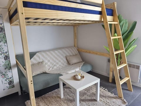 Bed, Living room, Bedroom