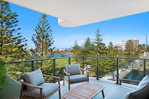 Natural landscape, View (from property/room), Balcony/Terrace, Seating area