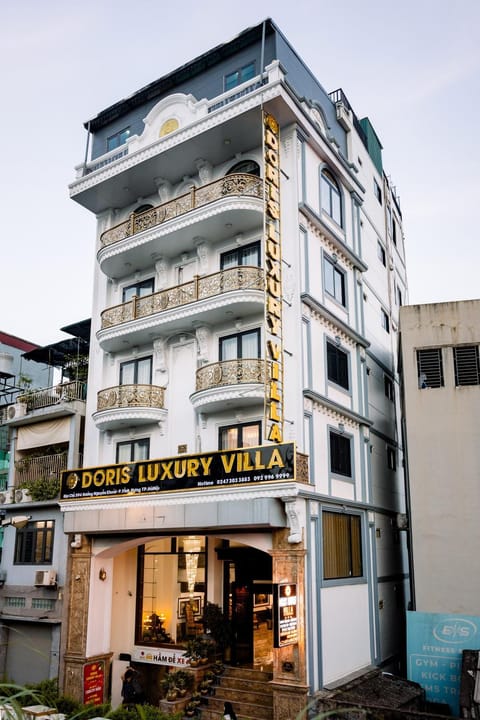 Property building, Day