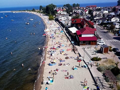 Nearby landmark, Day, People, Neighbourhood, Natural landscape, Bird's eye view, Beach, Evening entertainment, City view, Sea view, Street view, Location, group of guests