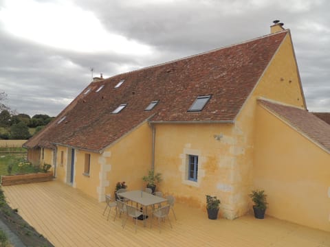 Property building, Patio