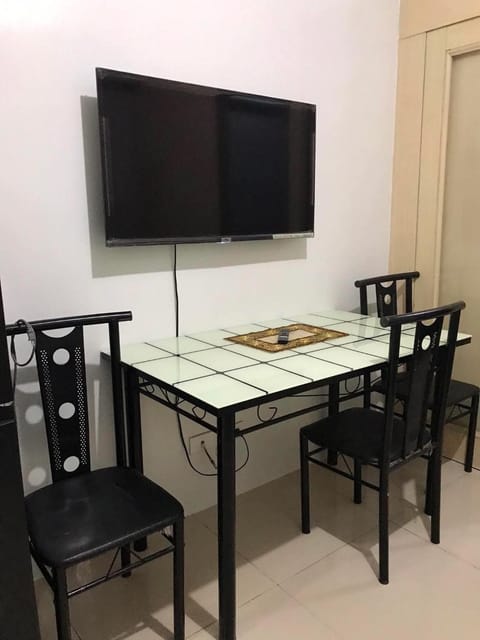 TV and multimedia, Dinner