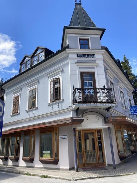 Property building, Day