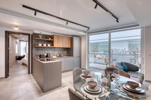 Kitchen or kitchenette, Living room, Seating area, Dining area