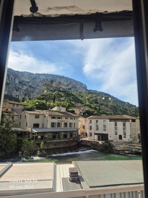 Neighbourhood, Natural landscape, Mountain view