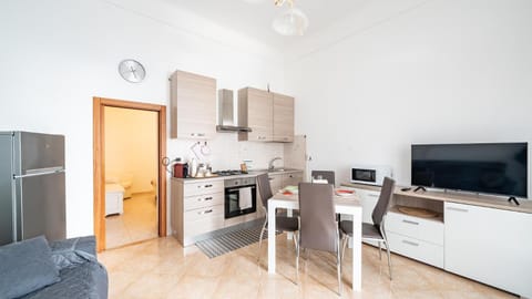 Kitchen or kitchenette, Living room, Dining area