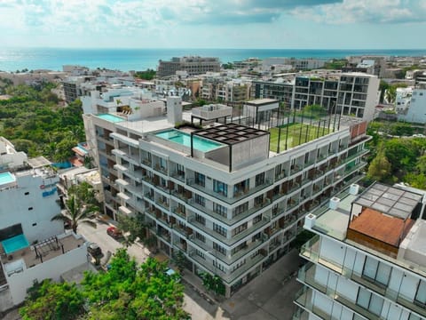 Property building, Bird's eye view, Pool view, Sea view, Location