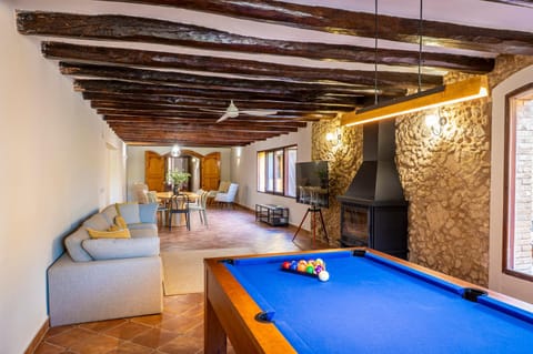 Game Room, Living room