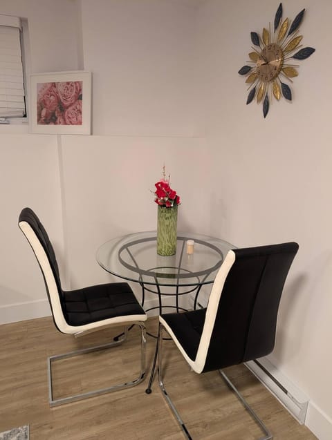Decorative detail, Dining area