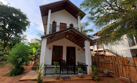 Property building, Balcony/Terrace