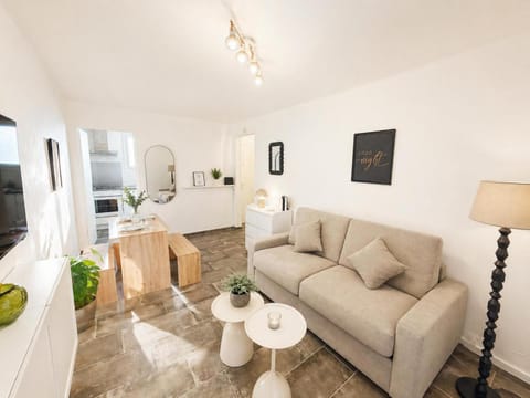 Communal lounge/ TV room, TV and multimedia, Living room, Seating area