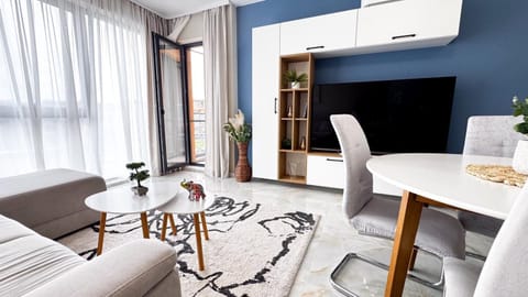 TV and multimedia, Living room, Dining area, air conditioner