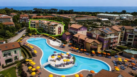 Property building, Natural landscape, Pool view, Sea view, Swimming pool, Swimming pool, Location