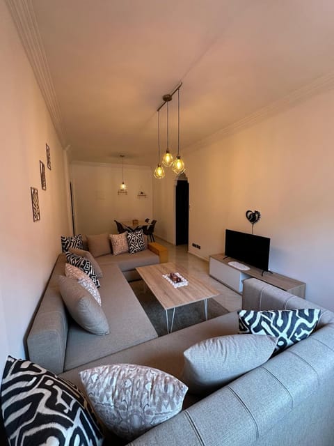 Living room, Photo of the whole room, Seating area