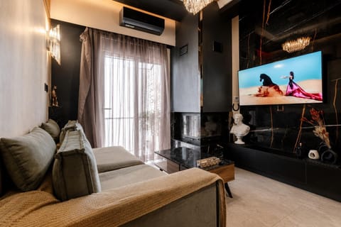 TV and multimedia, Seating area, Evening entertainment