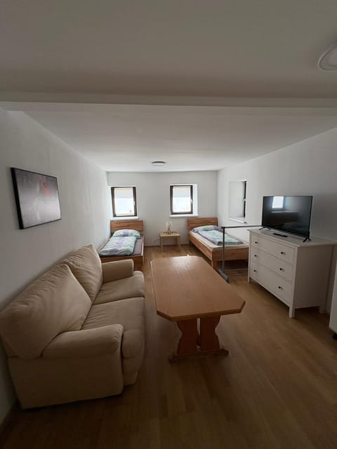 TV and multimedia, Photo of the whole room