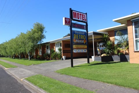 Facade/entrance, Property logo or sign