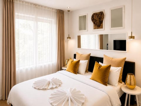 Bed, Bedroom