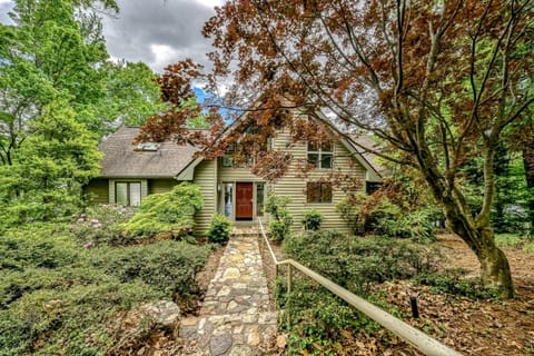 Property building, Day, Garden, Garden view