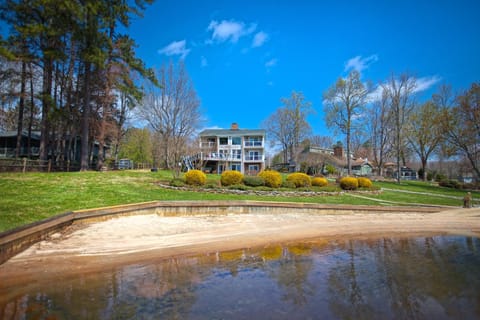 Property building, Day, Lake view